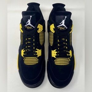 Jordan 4 Retro Thunder
